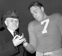 NFL President Joe Carr and Giants' C Mel Hein